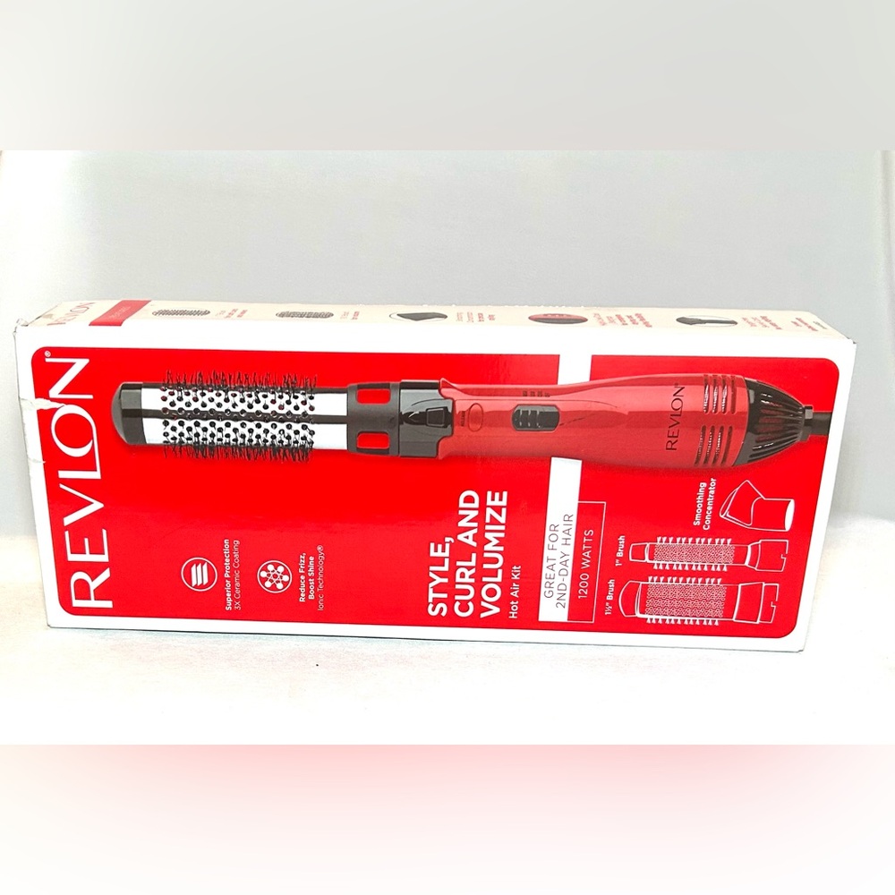 NIB: Revlon StB: Revlon Style, Curl & Volumize Hot Air Styling Kit. 1200 watts.